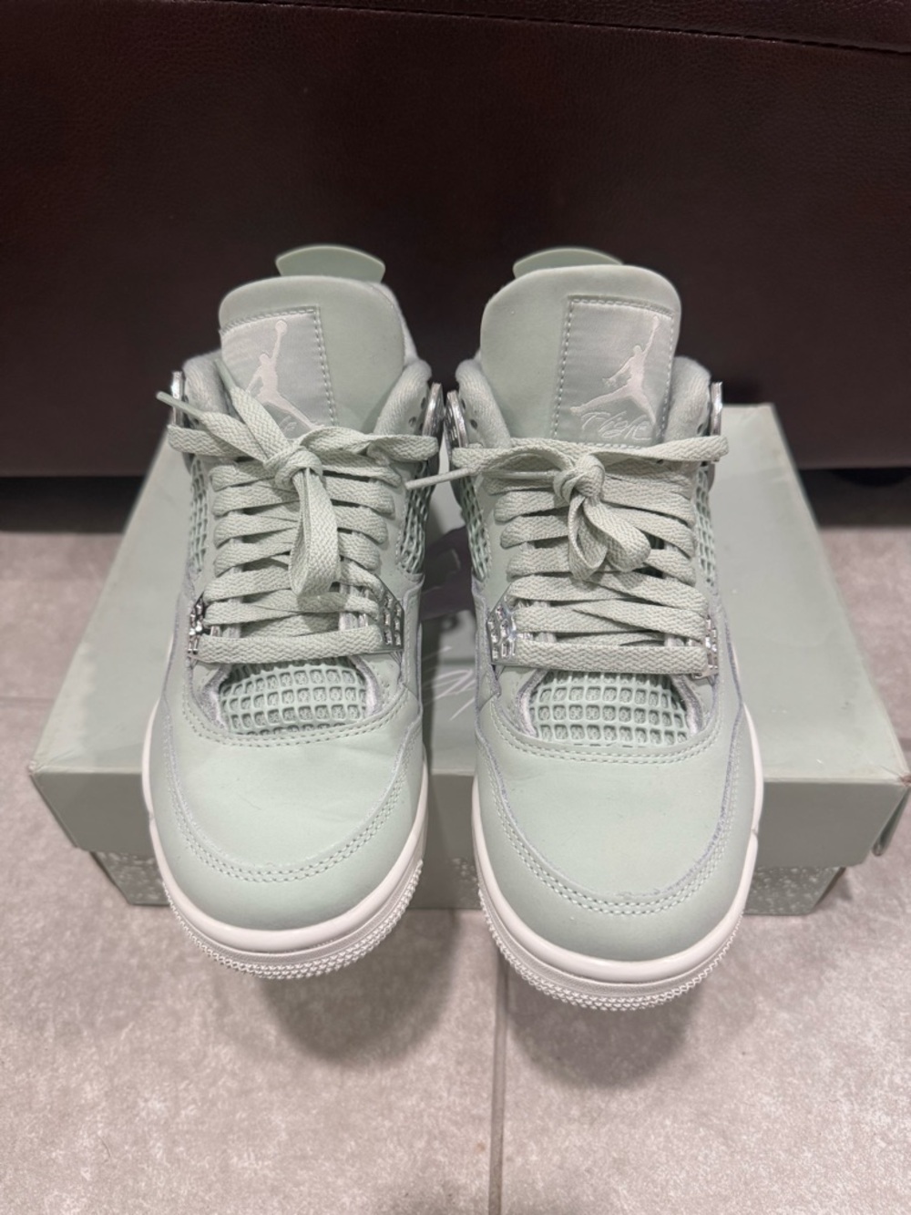 Size 6 - Air Jordan 4 Retro in Seafoam and Metallic Silver - Picture 3 of 7